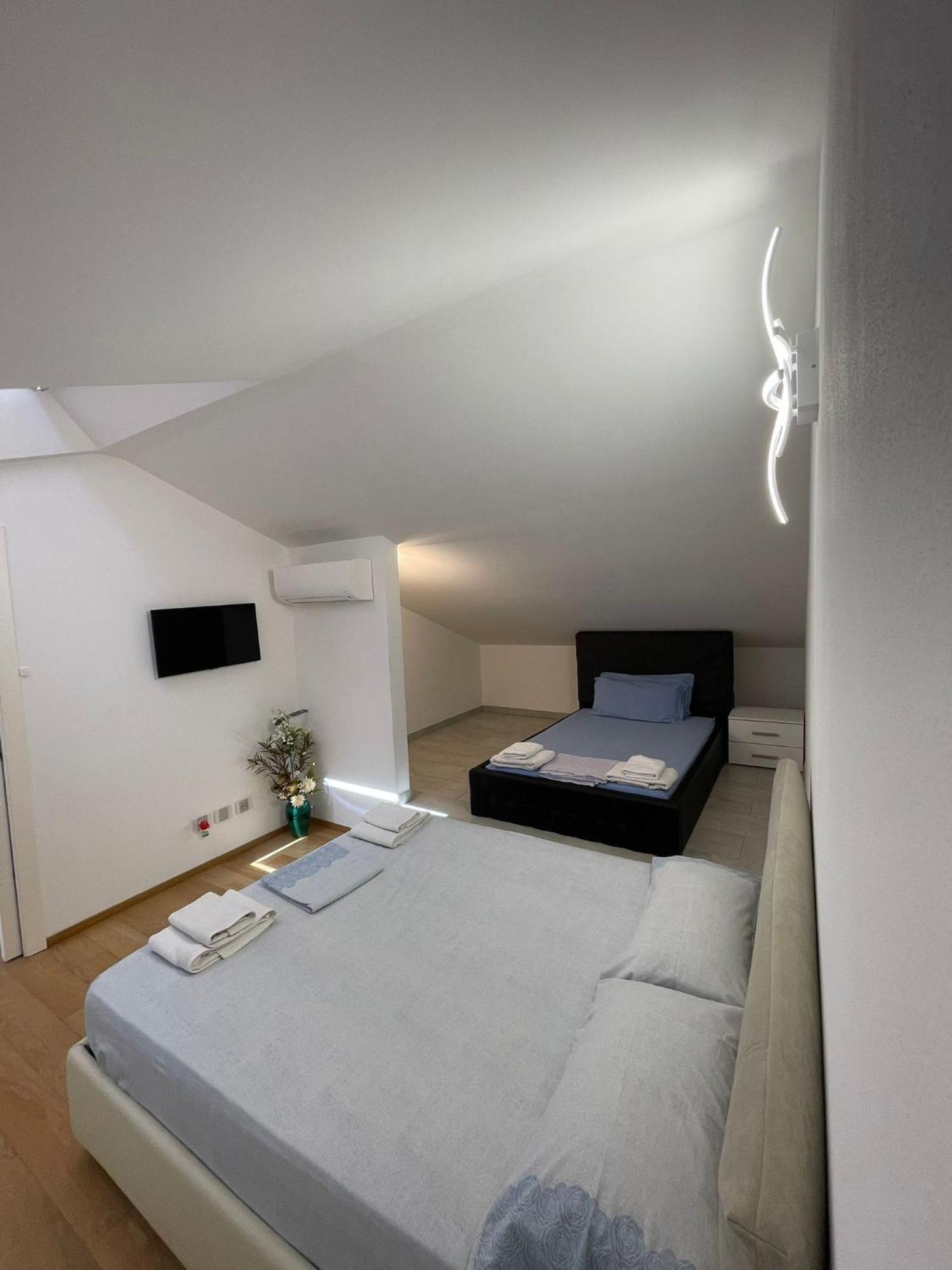 Casa Di Jo 호텔 엠폴리 외부 사진